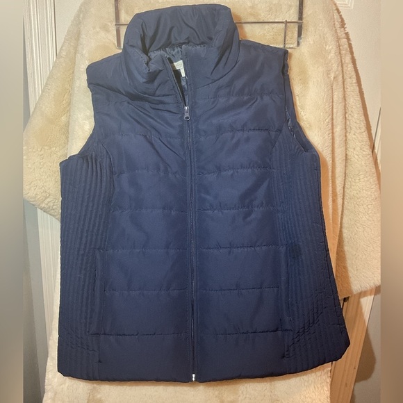 New York & Company Jackets & Blazers - New York & Co Navy Puffer Jacket